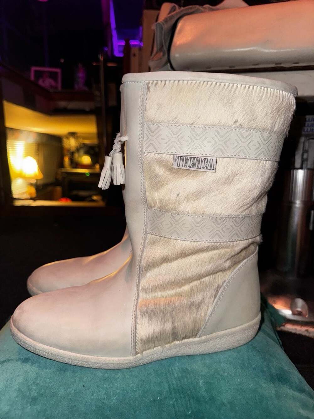 Tecnica Italy snow Fur Boots Sz 39 White Cowhide Pony Hair Winter Tassels mwob